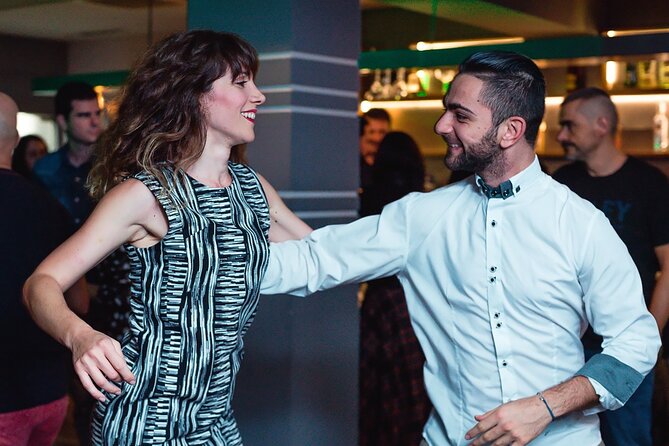 London Salsa Lovers Dance Experience - What happens when you meet in central London