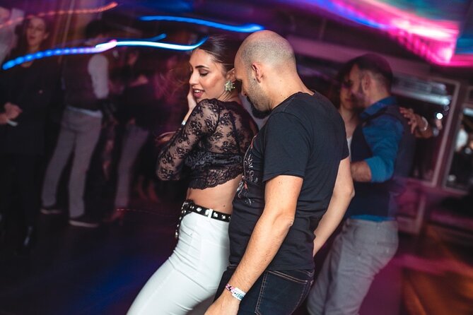 London Salsa Lovers Dance Experience - Is $172.37 a fair price?