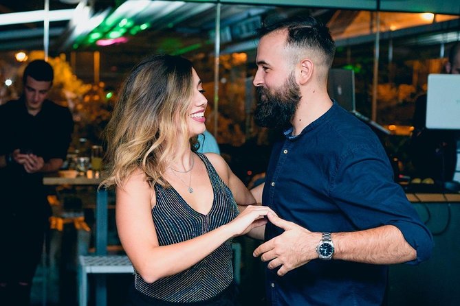 London Salsa Lovers Dance Experience - The one-hour salsa class and what beginners can expect