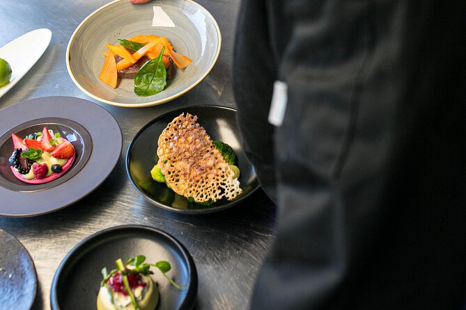 London Scenic Lunch Tour: A Gastronomic Adventure - Who should book this London lunch tour?