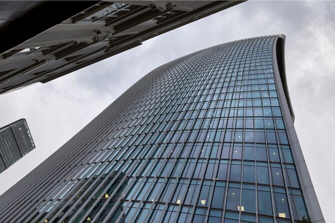 London Self Guided City Tour With an App - The Monument and London’s oldest church