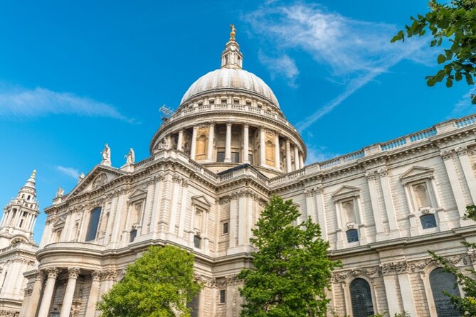 London Sightseeing Walking Tour with 30+ sights - The Tube link to Westminster