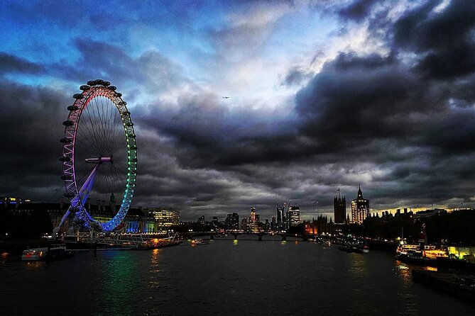 London Smartphone Photography workshop and tour - Walking the Thames With Your Camera Ready
