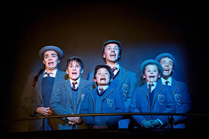 London Theatre: Matilda The Musical - The story on stage: Matilda and Miss Trunchbull