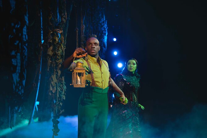 London Theatre: Wicked the Musical - Arriving at the Apollo Victoria Theatre