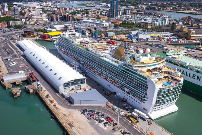 London to Southampton Cruise Terminals Private Minivan Transfer - From your London door to Southampton Port