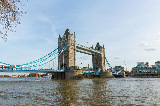 London Tootbus Hop on Hop off Bus Tour and Thames River Cruise - The Thames cruise is more than a bonus