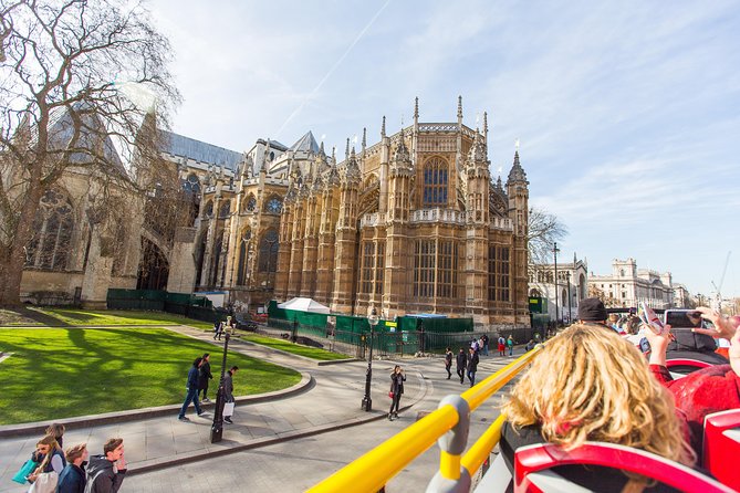 London Tootbus Hop on Hop off Bus Tour and Thames River Cruise - Route one: Trafalgar Square to the Tower of London
