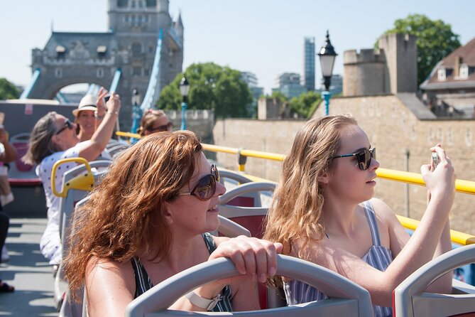 London Tootbus Hop-on Hop-off (Optional Thames Cruise) - Blue Route: Buckingham Palace, Kensington, and Notting Hill
