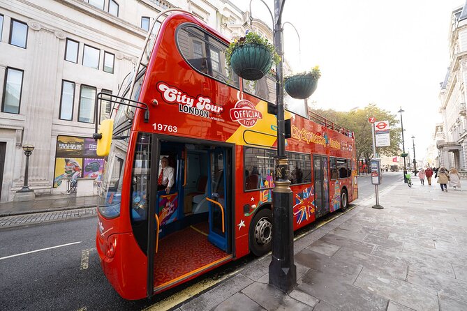 London Tour Hop-on Hop-off Bus with Optional Thames River cruise - Start behind the London Eye at Belvedere Road