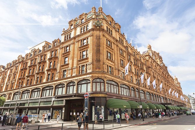 London Vintage Bus Tour with Cream Tea at Harrods - Price, group size, and the real value