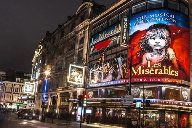 London West End Sunset Tour in Spanish - Chinatown, Soho, and the city after dark