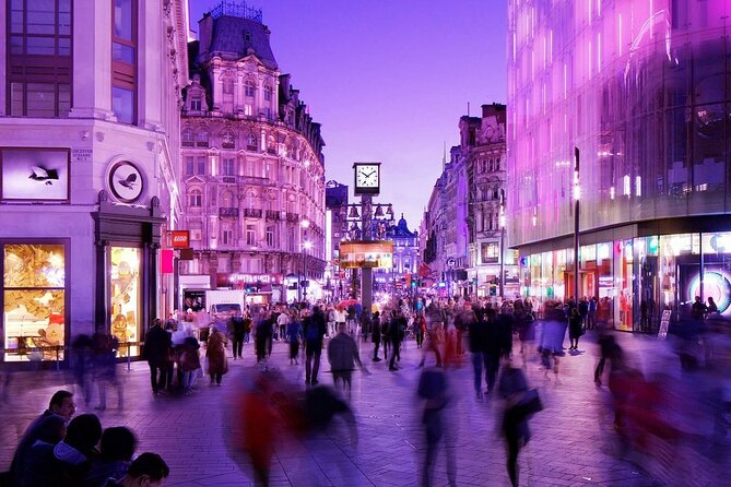 London West End Sunset Tour in Spanish - Piccadilly Circus and the final stretch