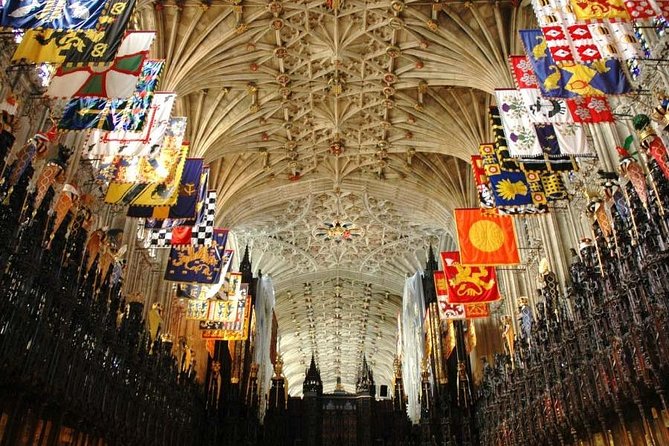 London, Windsor Castle, Hampton Court Palace with Free Snack Pack - Is $122.55 good value?