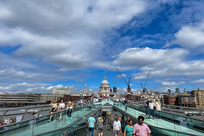 London Witches and History Walking Tour - The Golden Hinde and the drama of the riverfront