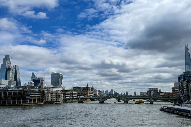 London Witches and History Walking Tour - Clink Street and the prison stories