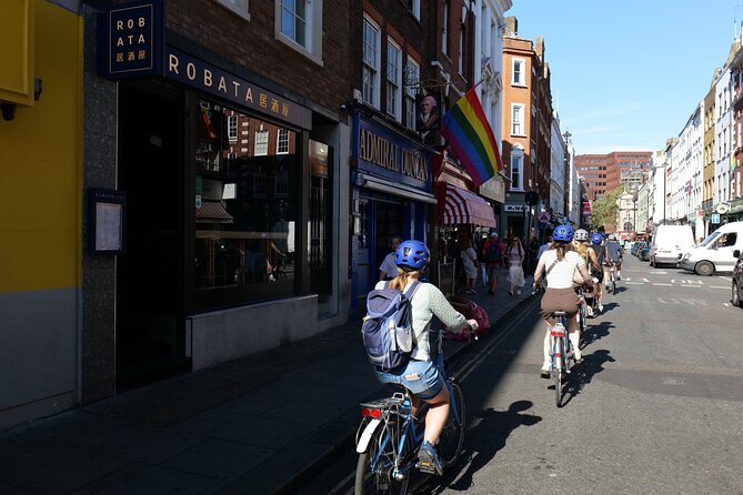 Love London Bike Tour - Chinatown, the West End, and Covent Garden