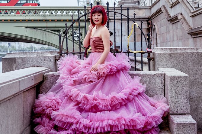 Luxury Pinky Dress Photoshoot in London Photographer - What the one-hour shoot feels like