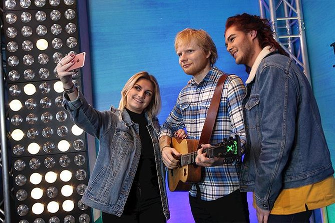 Madame Tussauds Blackpool Admission Ticket - The Rovers Return and the best photo moments