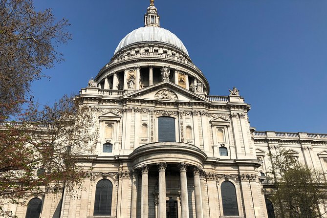 Magical Harry Potter London Film Locations with Driver Guide - St. Paul’s Cathedral and a Death Eater setting