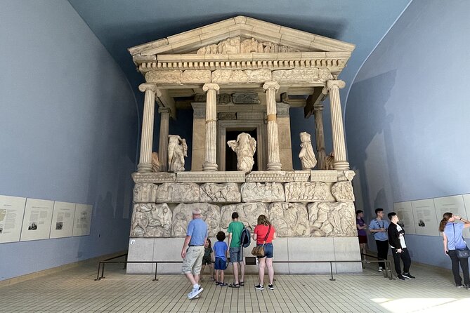 Marvels at the British Museum: Rosetta Stone, Parthenon, Mummies - What the guide adds to the experience