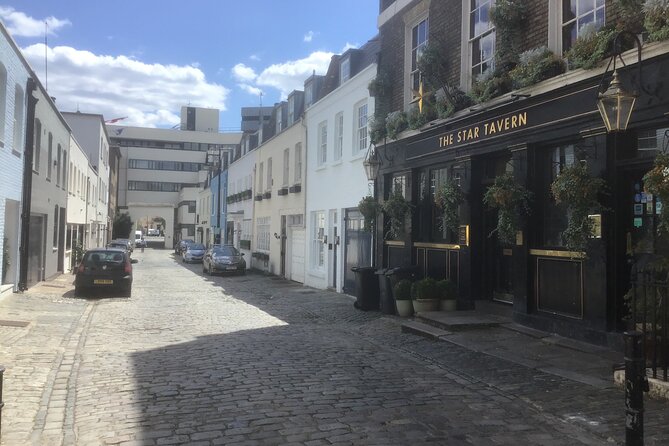Mayfair and Belgravia Private Walking Tour - Belgrave Square and the stories behind the facades