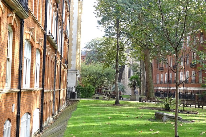 Mayfair, London's famous aristocratic village - Exclusive, Private Walking Tour - Bond Street and the Mayfair Retail Machine