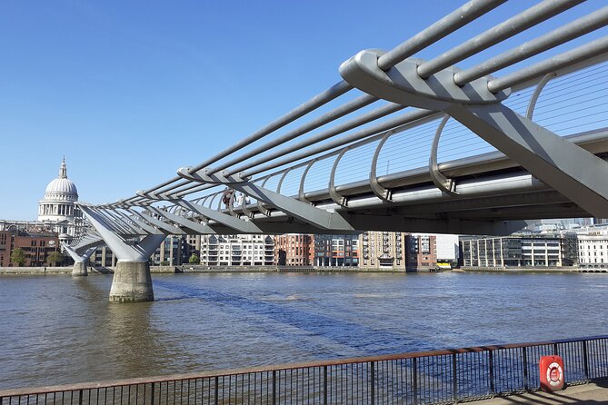 Medieval History Walking Tour from The Tower of London - The river, Millennium Bridge, and St. Paul’s