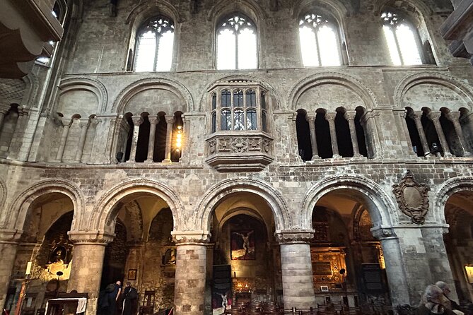 Medieval London Walking Tour Oxford PhD Historian Guide - Temple Church and the Knights Templar