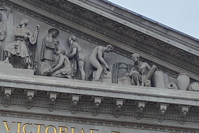 Money and Power in the City Sightseeing Tour - The Royal Exchange, Bank of England, and Mansion House