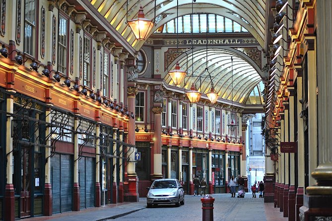 Movie Hot Spot Walking Tour of London - Starting among Borough Market’s movie streets