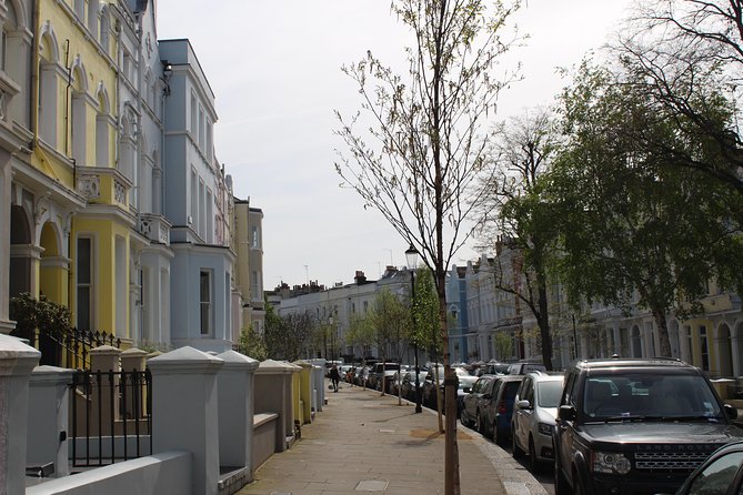 Notting Hill Tour - St Luke’s Mews and the Love Actually scene