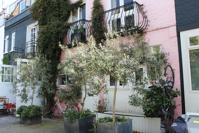 Notting Hill Tour - Portobello Road Market and the final 30 minutes