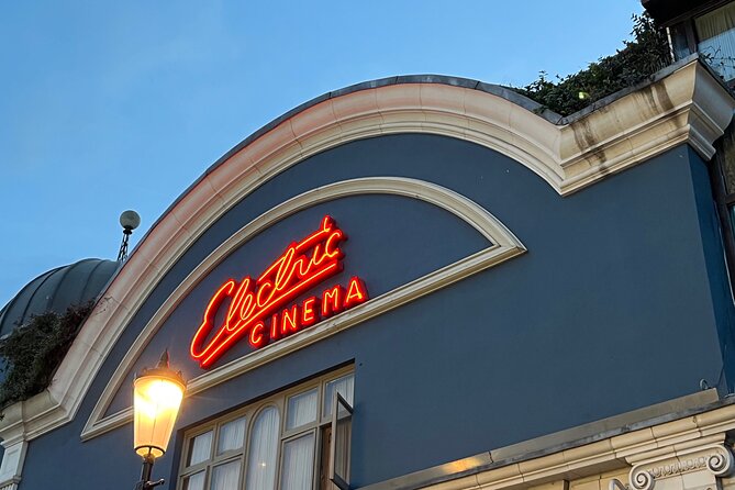 Notting Hill Walk Celebrities and Film Locations - One hour among Notting Hill’s terraces
