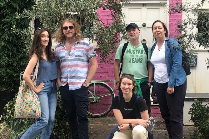 Notting Hill Walk Celebrities and Film Locations - What the guide adds to the experience