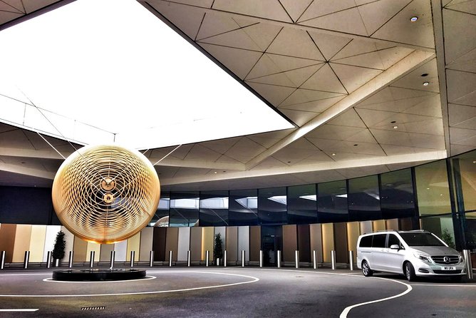 Nottinghamshire to London Heathrow Airport (LHR) Luxury Transfers - Small luxury touches that actually help