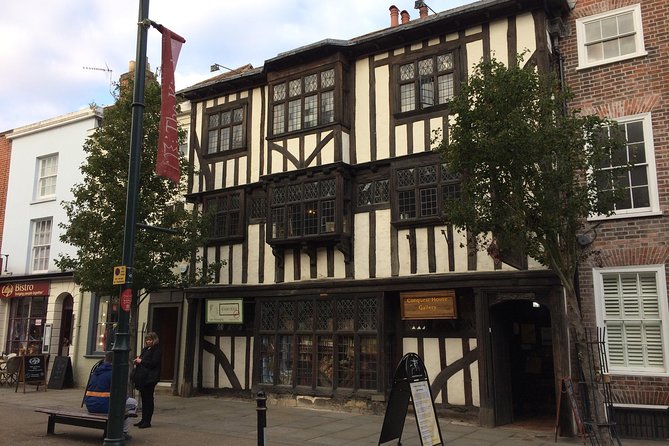Official Canterbury Guided Walking Tour - 11.00 Tour - Guide Quality: Storytelling Matters More Than Memorization