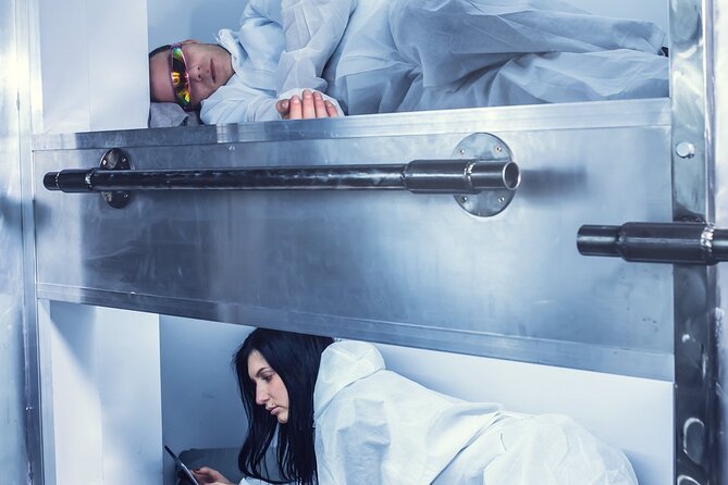 One-hour Private Star Struck Escape Room Gaming in London - Sets, props, and the gap between promise and reality