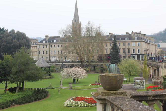One Way or Round Trip Private Transfer: Heathrow Airport to Bath - Arriving at your Bath accommodation
