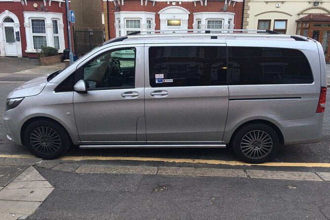 One Way Taxi Transfer from London City Airport to London City - Cancellation and small extra charges