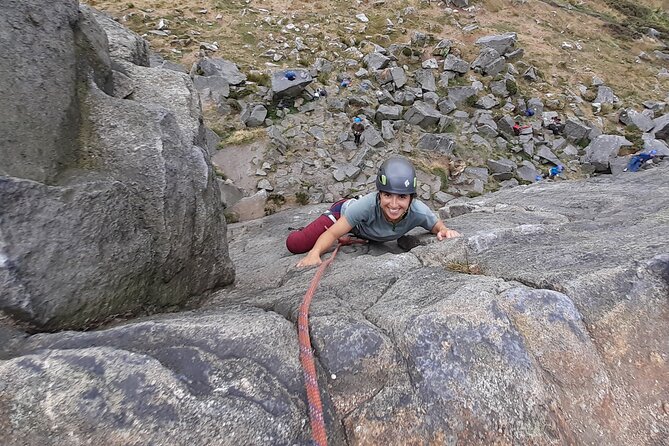 Outdoor Rock Climbing Taster Day in Peak District - Weather, clothing, and comfort