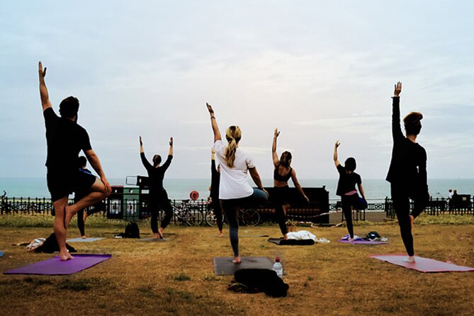 Outdoor Yoga Class at Brighton's Sea front - What this Brighton yoga class is really like