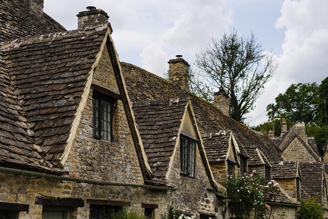 Oxford and Cotswolds Tour with Country Pub Lunch from London - Burford and the country pub lunch