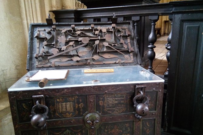 Oxford Harry Potter Insights entry to Divinity School PUBLIC Tour - The Turf, Oxford’s possible Three Broomsticks