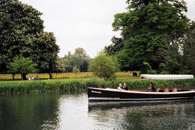 Oxford Sightseeing River Cruise Along The University Regatta Course - Starting at historic Folly Bridge