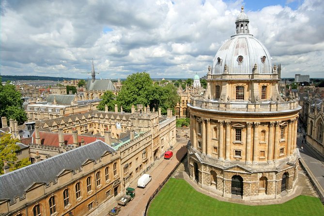 Oxford, Stratford, Cotswolds & Warwick Castle Tour from London - Oxford offers the best guided walk