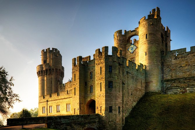 Oxford, Stratford, Cotswolds & Warwick Castle Tour from London - Warwick Castle brings medieval England to life