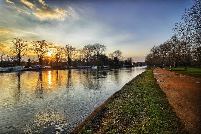 Oxford Tour App, Hidden Gems Game and Big Britain Quiz (1 Day Pass) UK - What families and friend groups will enjoy