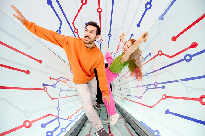 Paradox Museum London Admission Ticket - Finding your balance in the Paradox Tunnel
