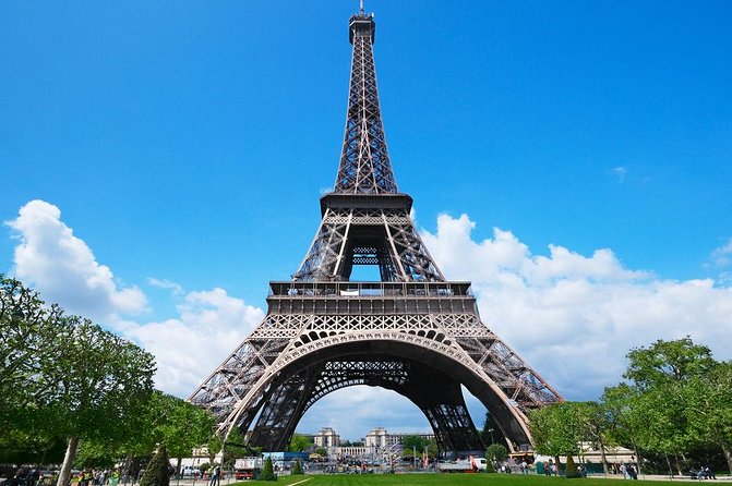 Paris by Rail with Sightseeing Bus and River Cruise - Seeing Paris from the sightseeing bus